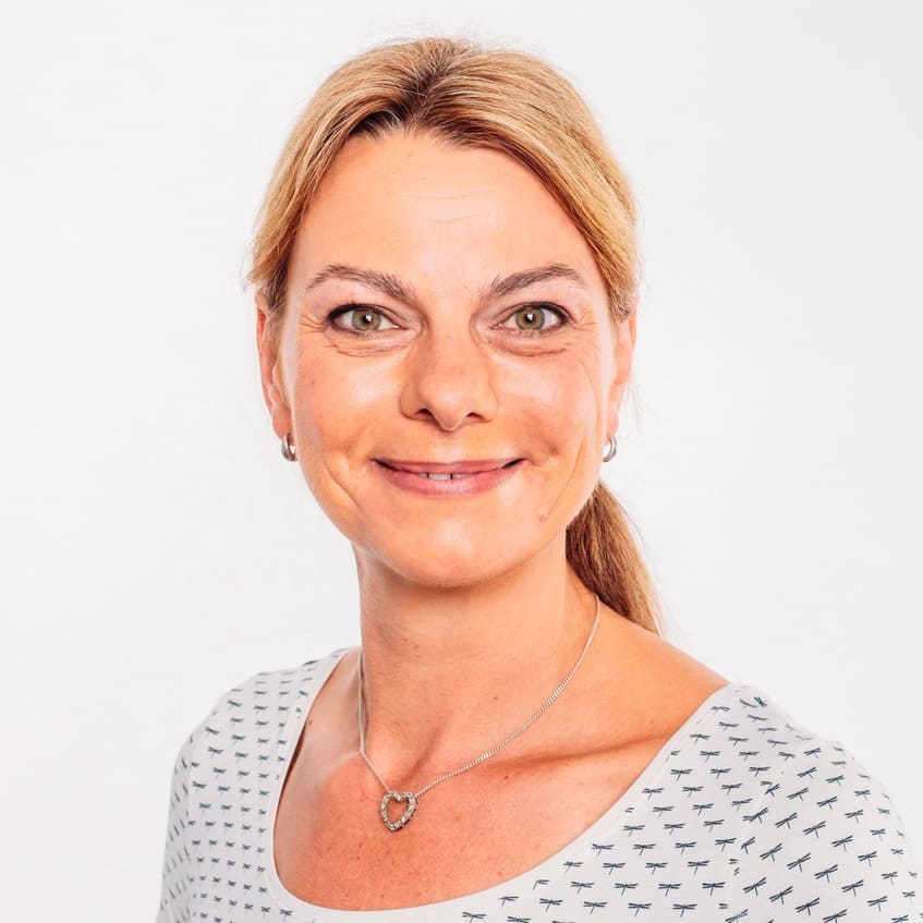 Gabriele Robbel - Pflegedienstleitung Stationär Portrait von Gabriele Robbel, Pflegedienstleitung für die stationäre Pflege